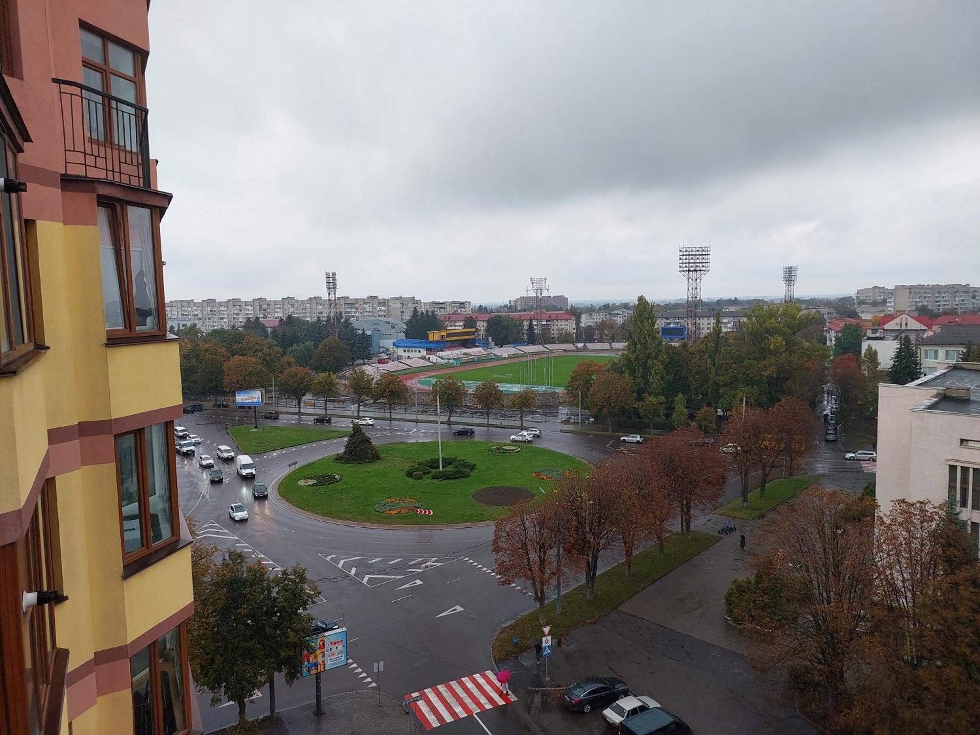 Романтичні Апартаменти У Центрі ルーツィク エクステリア 写真